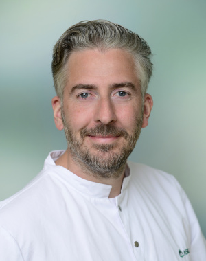 Herr PD Dr. med. Christian-Alexander Behrendt