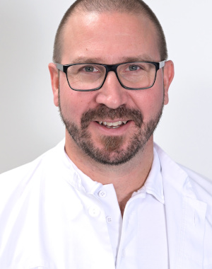 Mr. Dr. med. Adrian Marty